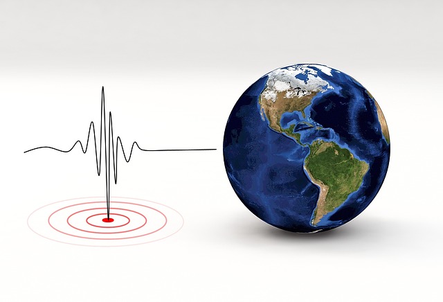 Un séisme de magnitude 7,0 fera des victimes en Indonésie — par Jucelino Luz